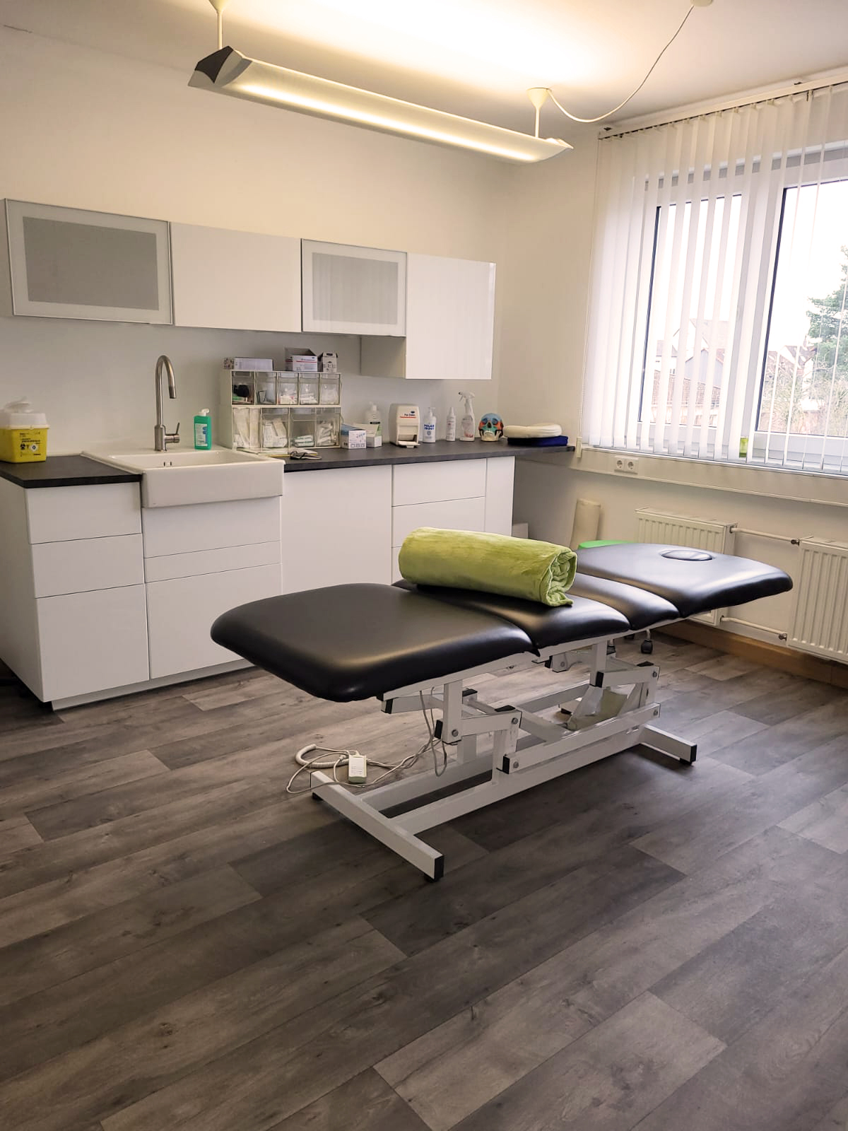 Behandlungszimmer2